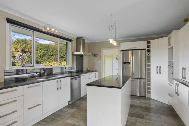 376 Racecourse Road Allenton_7