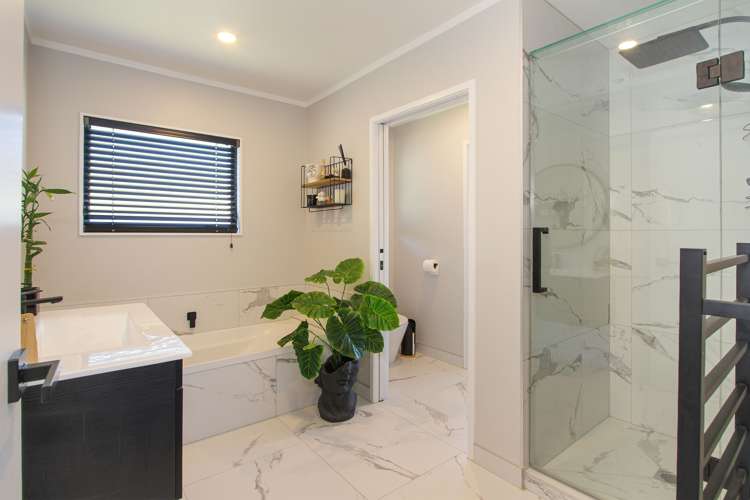 17 Donald Street Stanmore Bay_9