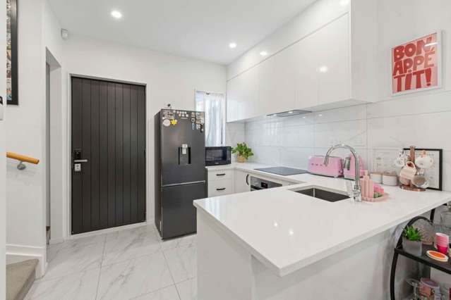 4/112 Moore Street 10679_1