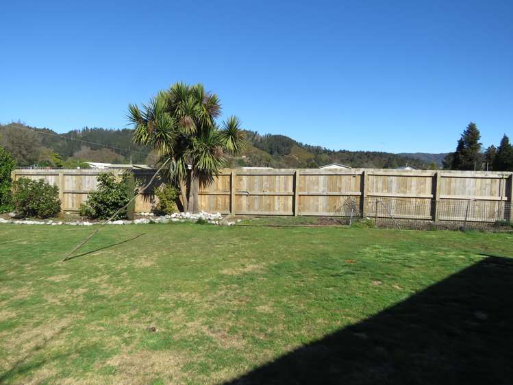 6 Victory Street Reefton_11