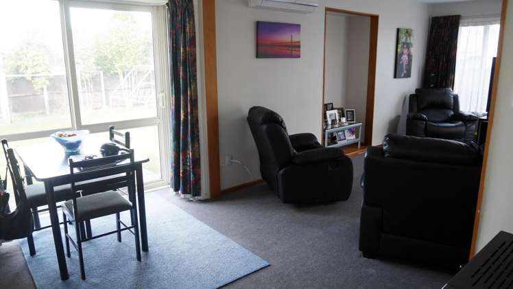 50 Kathleen Crescent Hornby_4