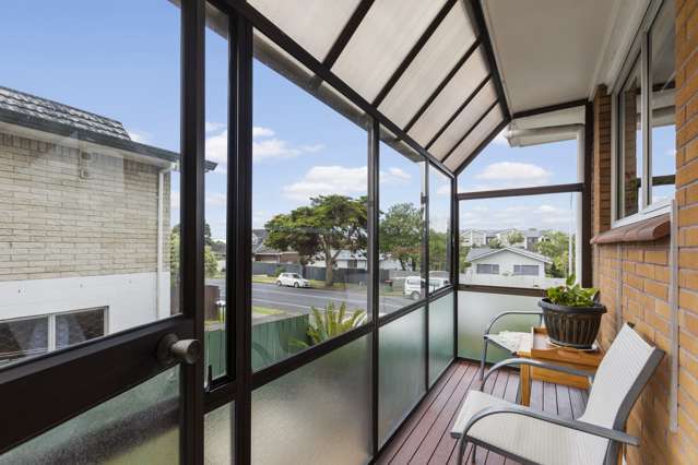 2/54 Luton Avenue Sunnyhills_2