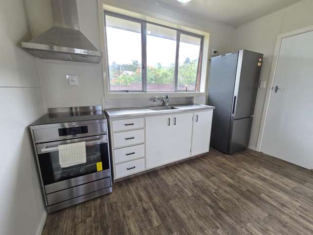 32B Holyoake Crescent Kawerau_4