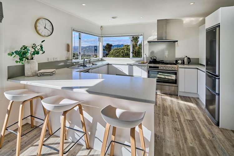 147 Tirohanga Road Lower Hutt_2