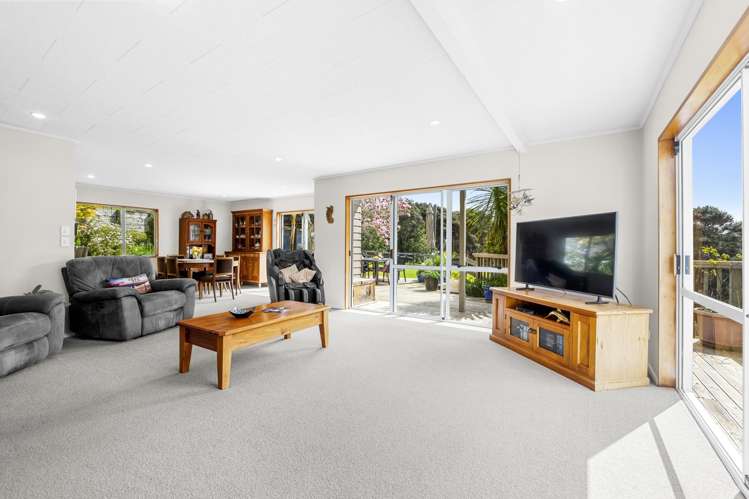 1180 East Coast Road Redvale_6