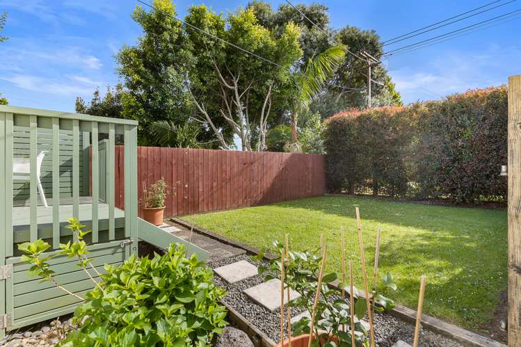 29 Coates Crescent Panmure_6