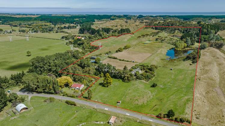 75 Moutere Road Hokio Beach_0