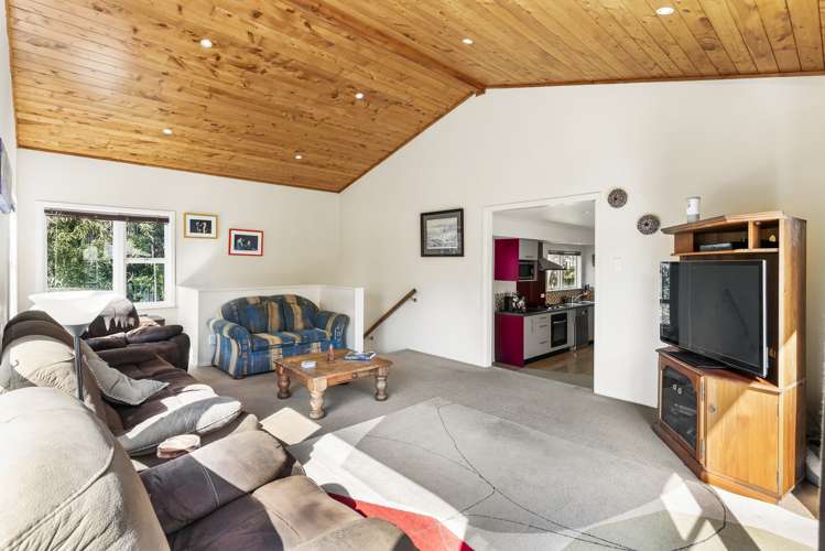 184 Golf Road Titirangi_6