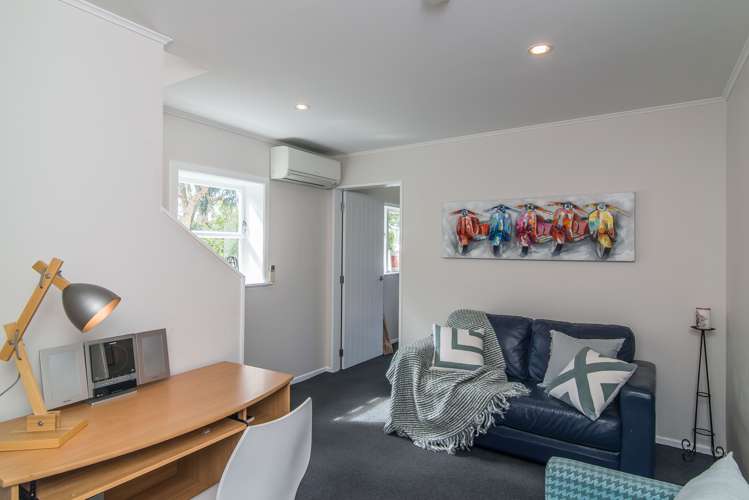 186 Hanson Street Newtown_12