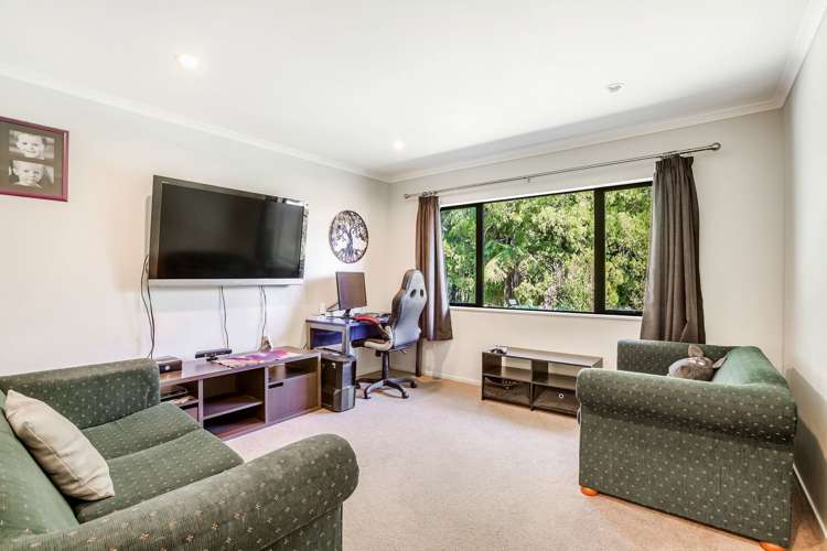 105 Judge Richardson Drive Opaheke_11