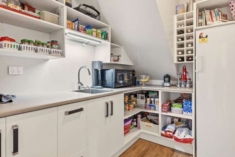 11 and 7 Kissling Terrace Pyes Pa_17