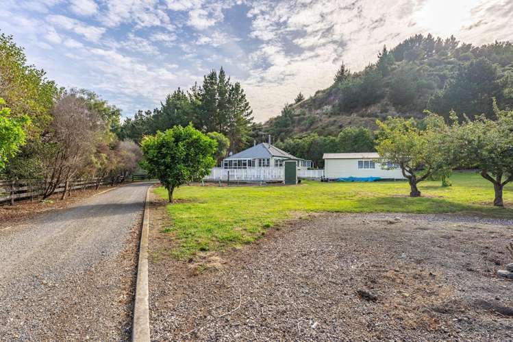 258 Waitohu Valley Road Otaki_13