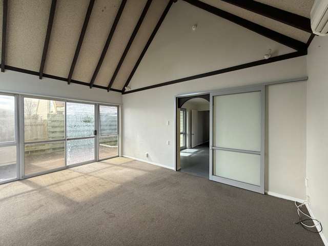 2/46 Delaware Crescent Russley_4