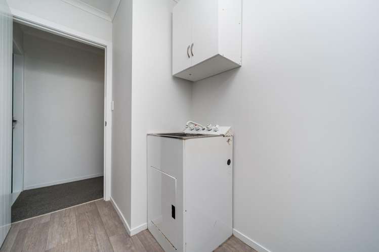 9 Duke Street Feilding_16