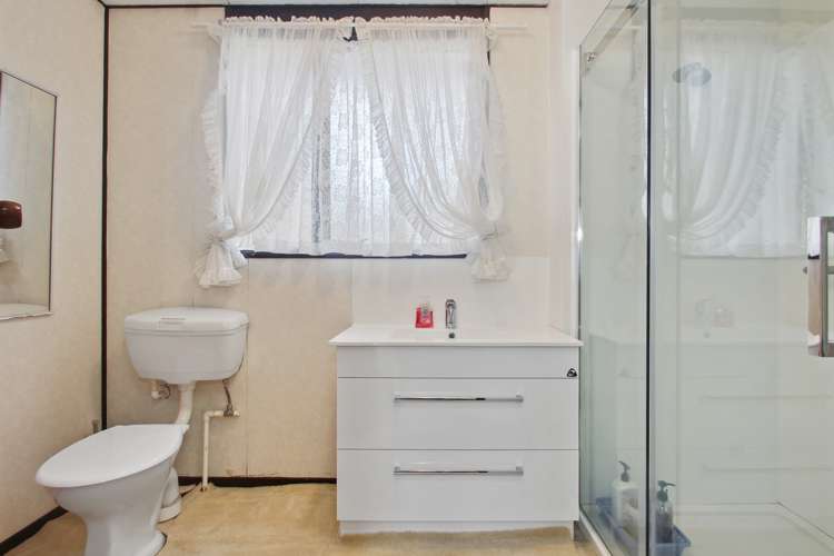 2/86 Lynn Road Bayview_14