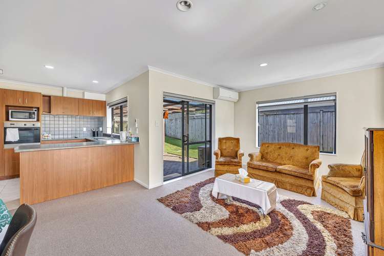 52 Magic Way Randwick Park_6