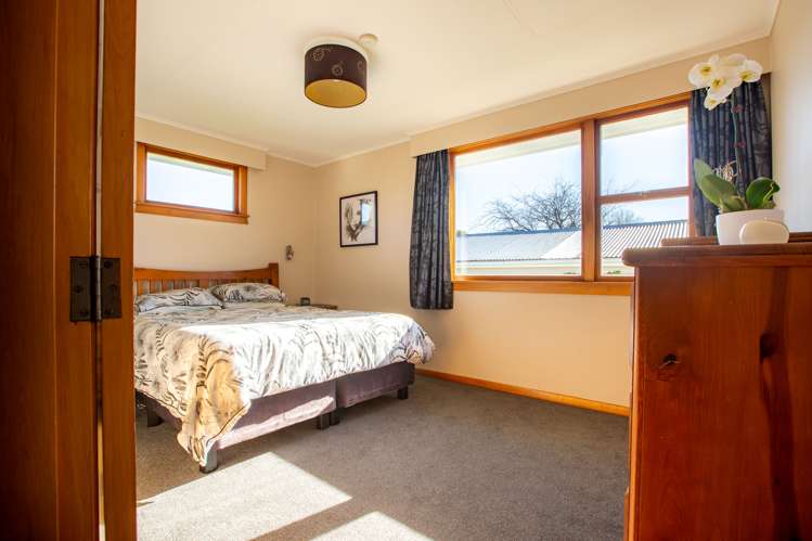 22 Keats Crescent Stoke_8