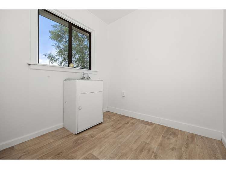 906 Avonside Drive Avondale_15