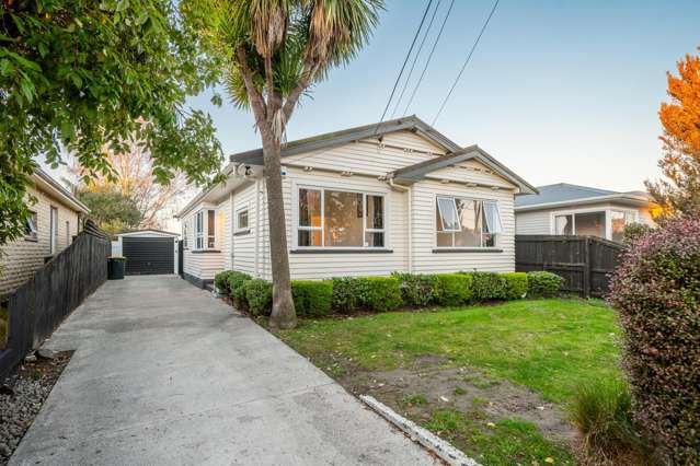 Cashmere Zone Bungalow & Big MRZ Land Opportunity