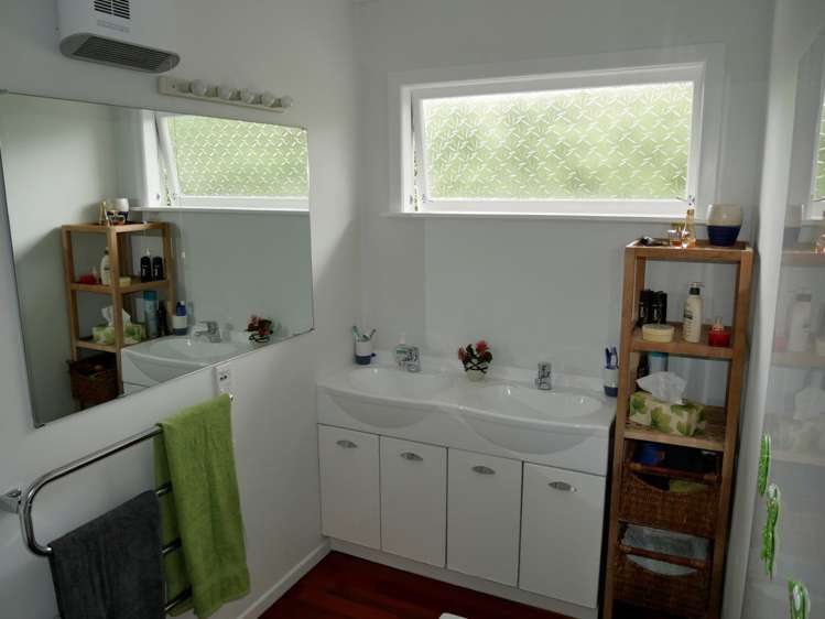 1 Boundary Road Tikipunga_15