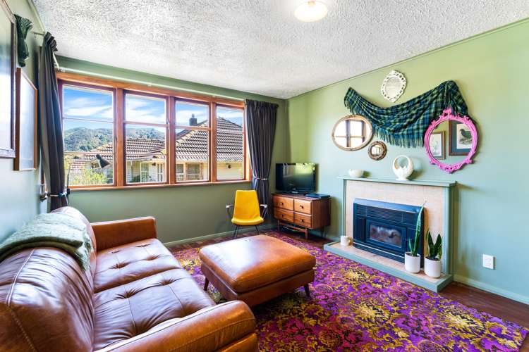 18 Boyd Grove Naenae_1