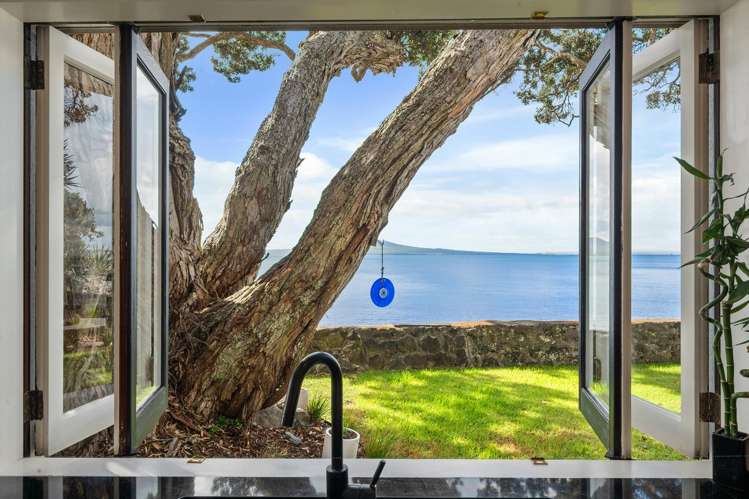 2/259 Hurstmere Road Takapuna_7