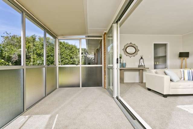 1/160 Centreway Road Orewa_3