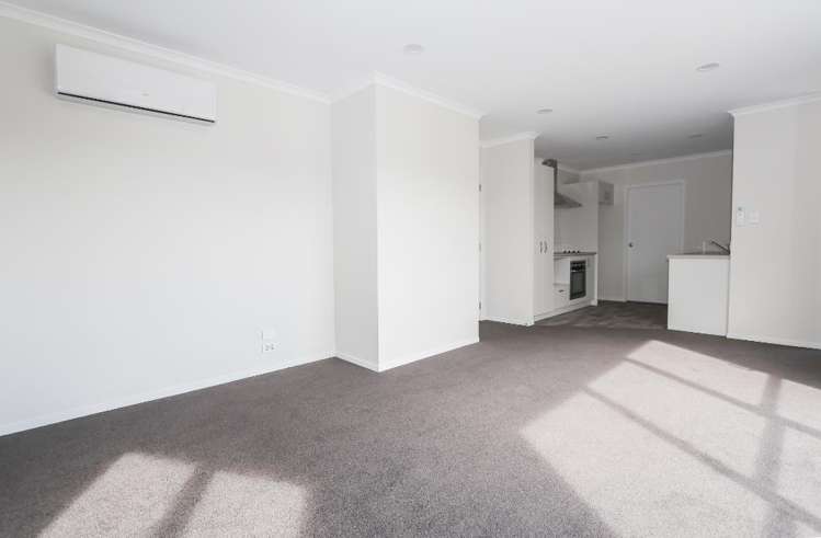 1/33A Saxbys Road 1071_5