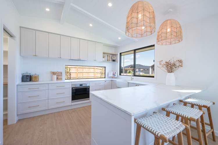 1 Hallmark Drive Hope_7