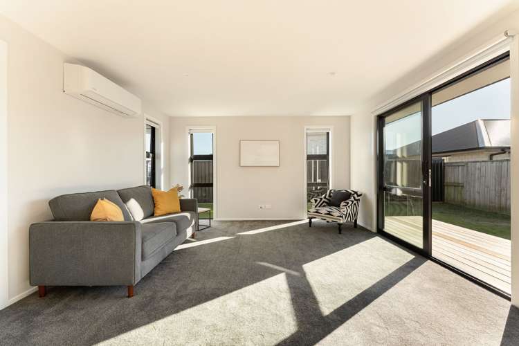 22 Rehua Way_2