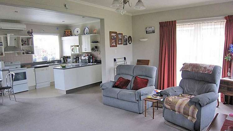 8 Athol Place Highfield_10