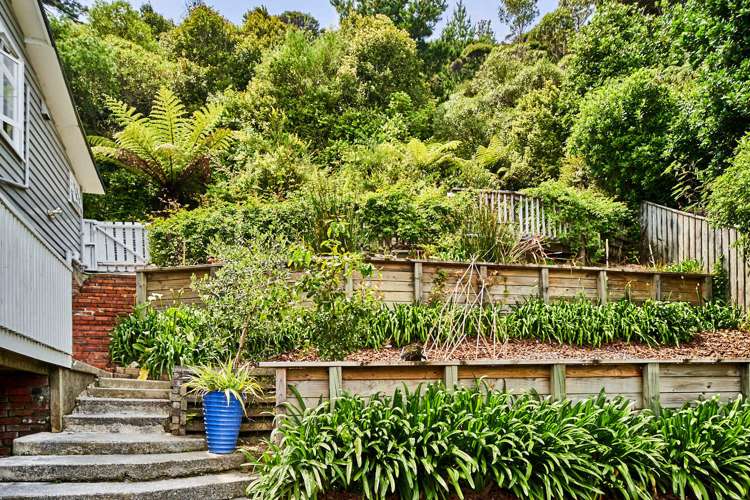 3 Mackenzie Road Eastbourne_23