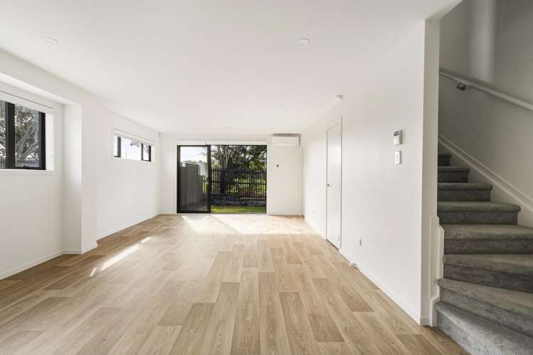 3/75 McAnnalley Street Manurewa East_6