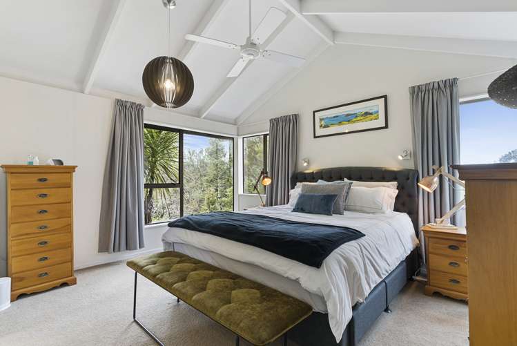 3 Saddleback Rise Murrays Bay_9