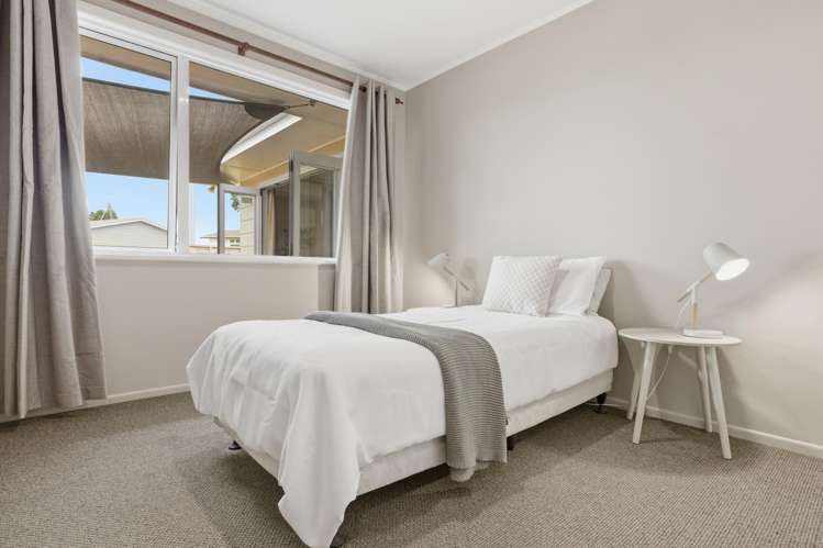 129 Kingswood Road Brookfield_18