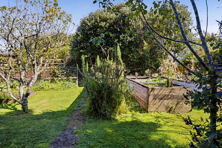 36 Percy Avenue Stratford_26