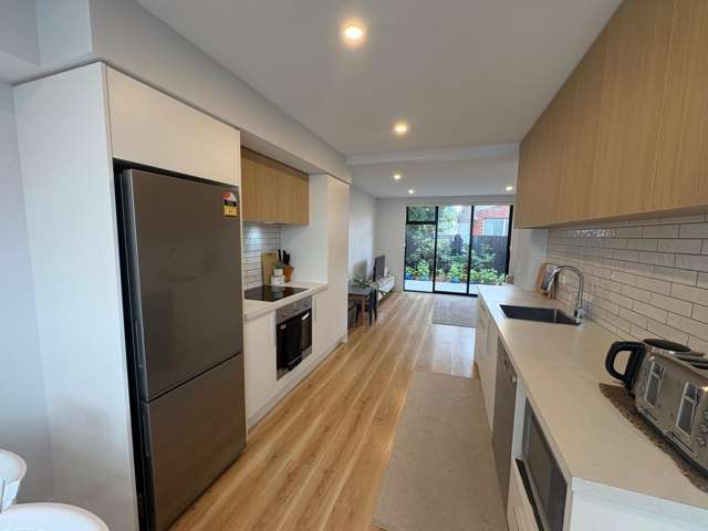 Larger 2 bedroom, 2 bathroom Townhouse