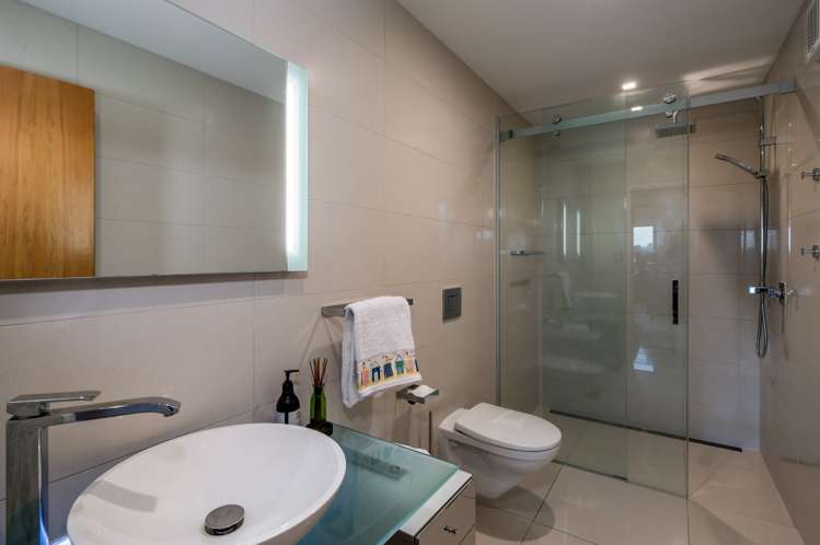 11 Clifton Road Browns Bay_18