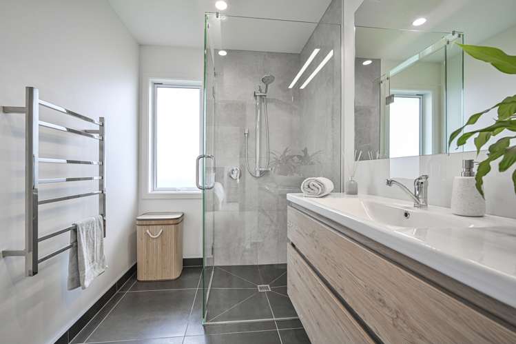 9 Meech Way Frimley_10