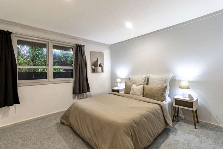 338 Glengarry Road Glen Eden_6