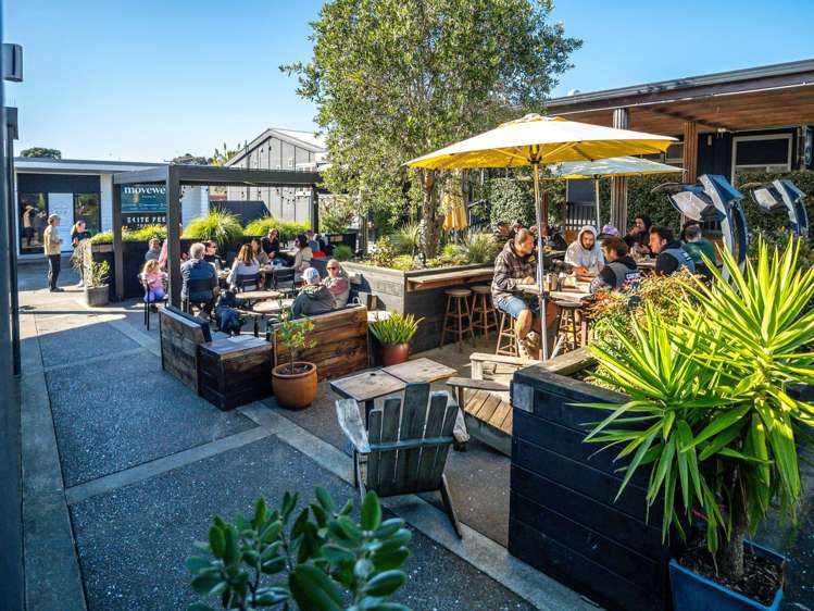 Shop 13 and 14/7 Wood Street Mangawhai Heads_14