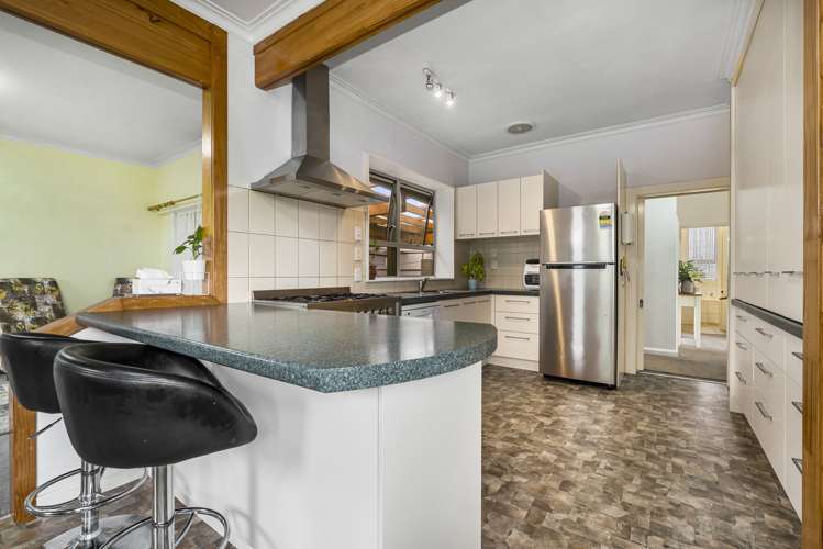 35 Robertson Street Glenholme_4