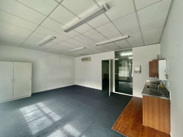 113-116 The Square Palmerston North_2