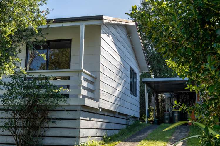 39 Splitt Avenue Glenview_13