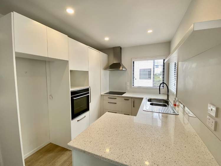 2/342 Armagh Street 1419_1