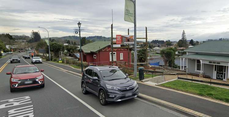 19-21 Main Road Tirau_7