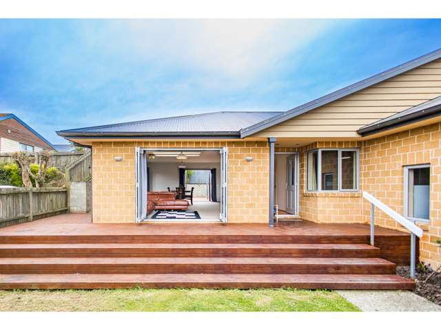 6 Lachlan Place Marchwiel_1