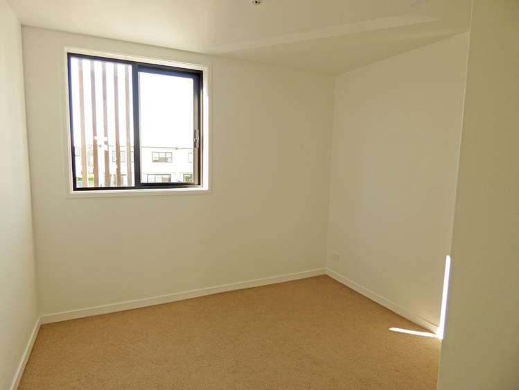 8/169 Hobsonville Point Road Hobsonville_7