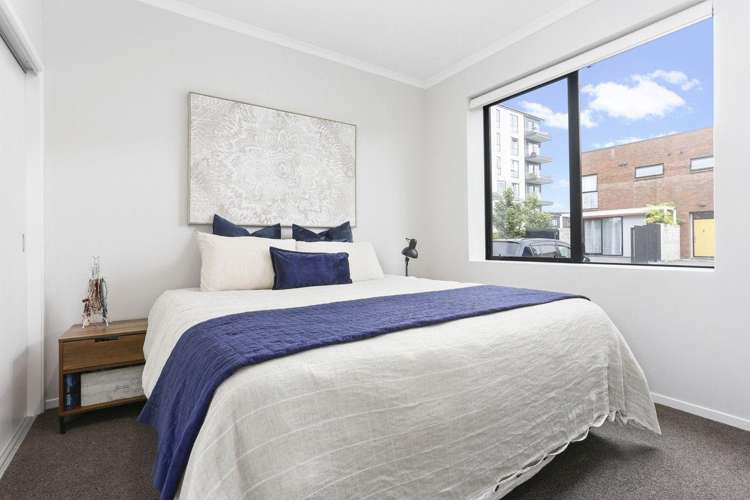 2/7 Uku Lane Hobsonville_8