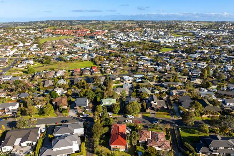 38B Amorino Drive Red Beach_23